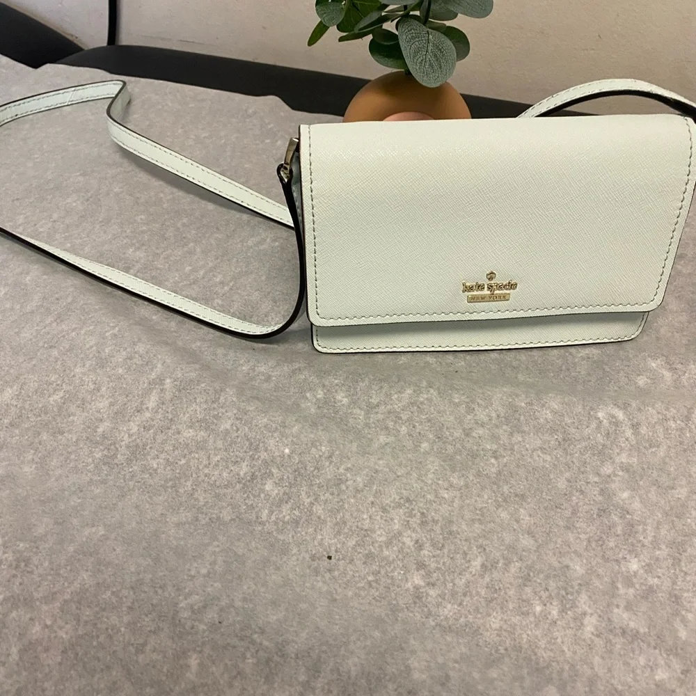 Kate Spade mini crossbody bag EUC🩵 - Picture 12 of 15